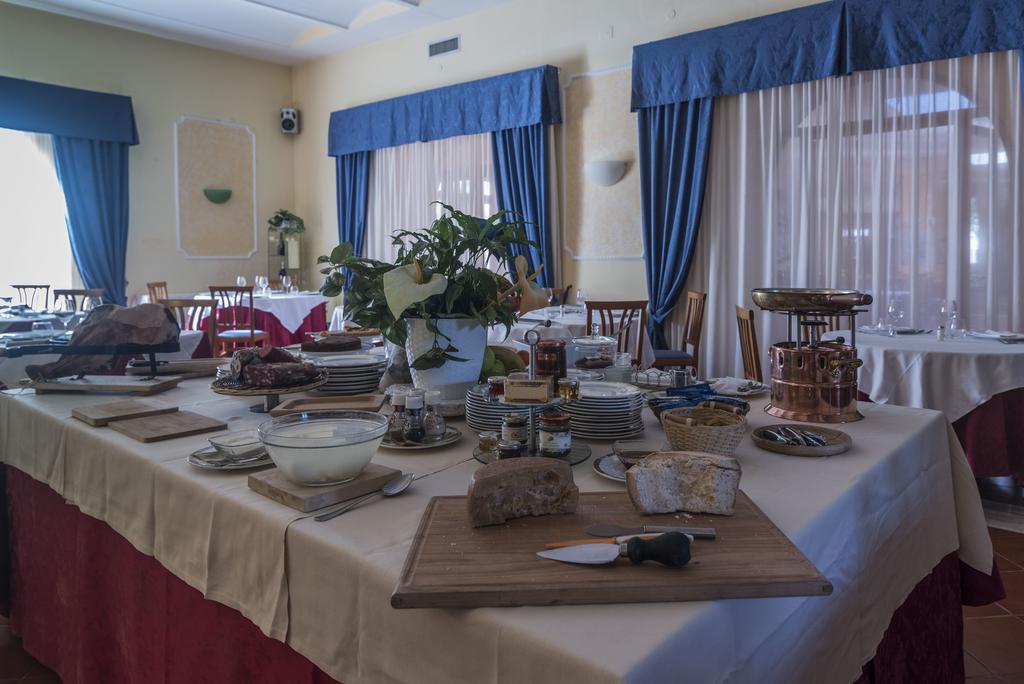 Hotel Villa Del Cardinale 노르마 외부 사진
